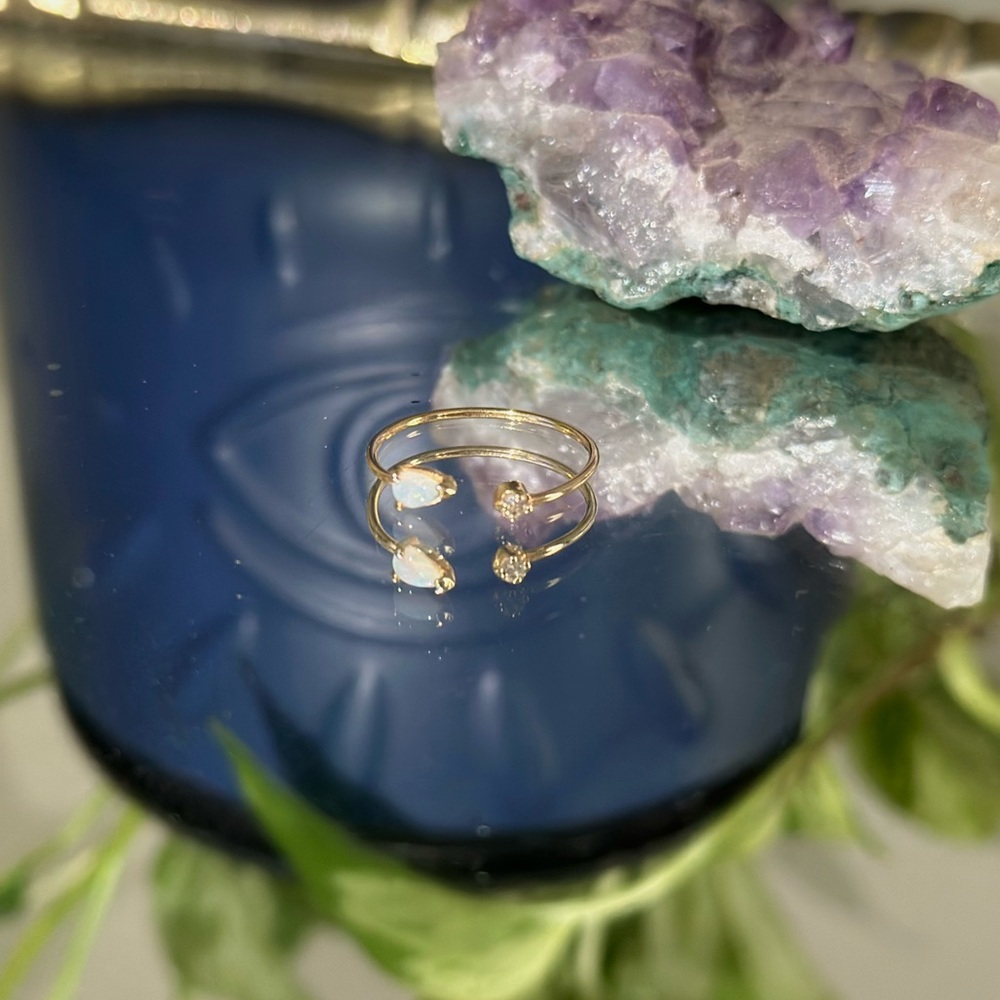 Estate 14K YG Opal and Diamond Ring, size 7 / 55